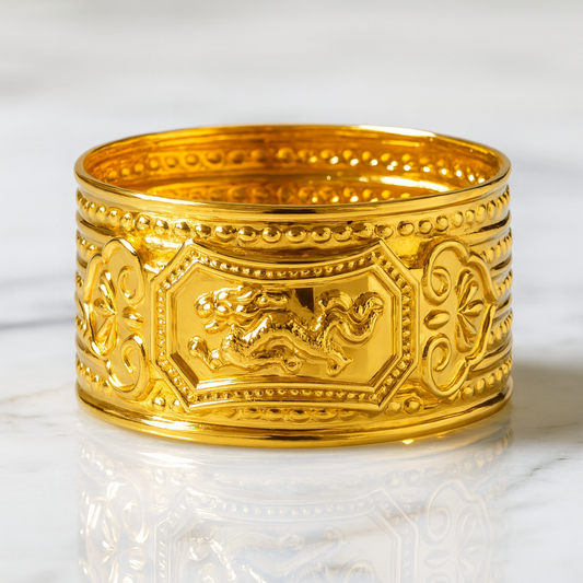 Lucky Dragon Ring in 18k