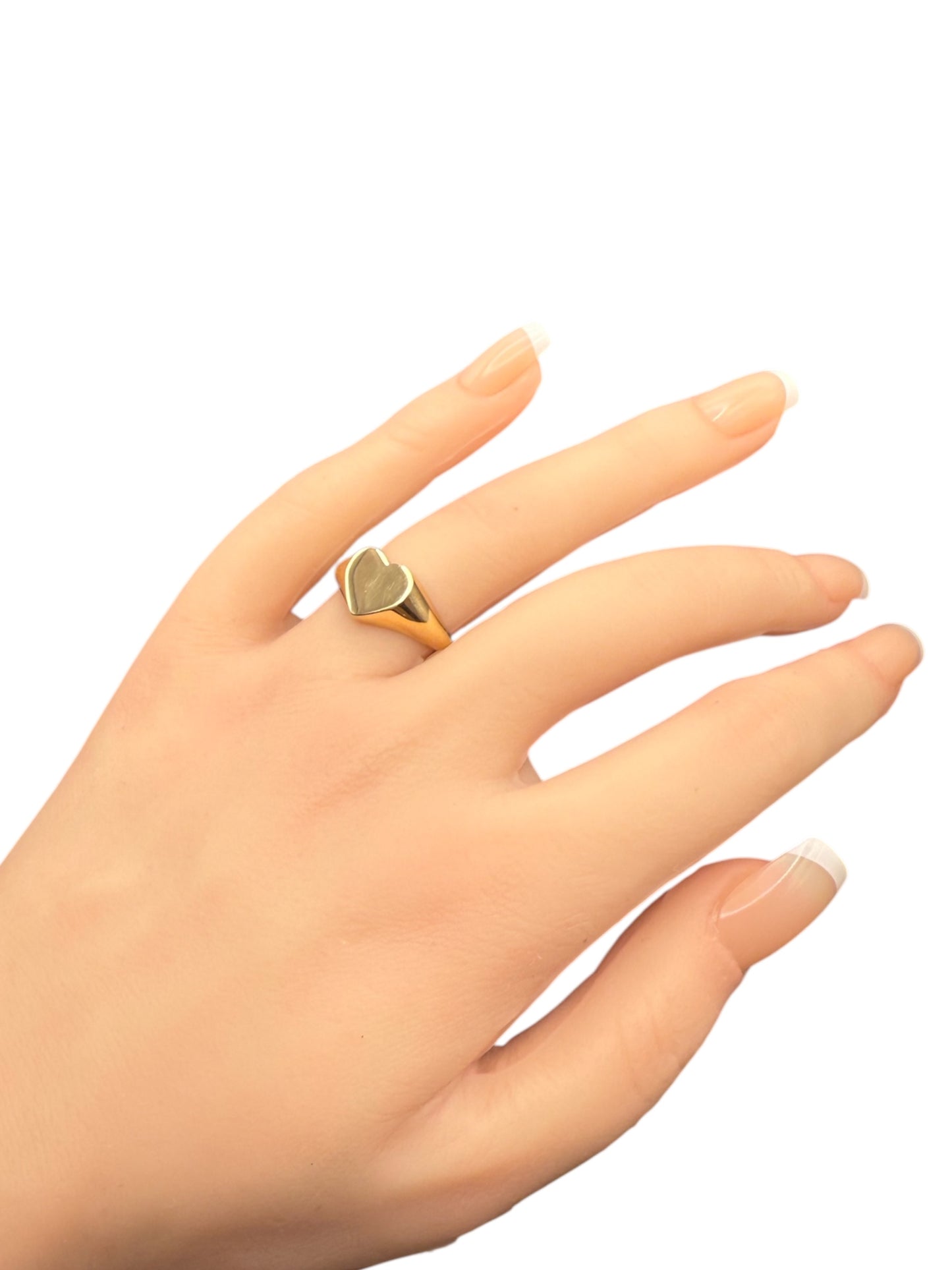 K18 Classic Heart Signet Ring, Size 7